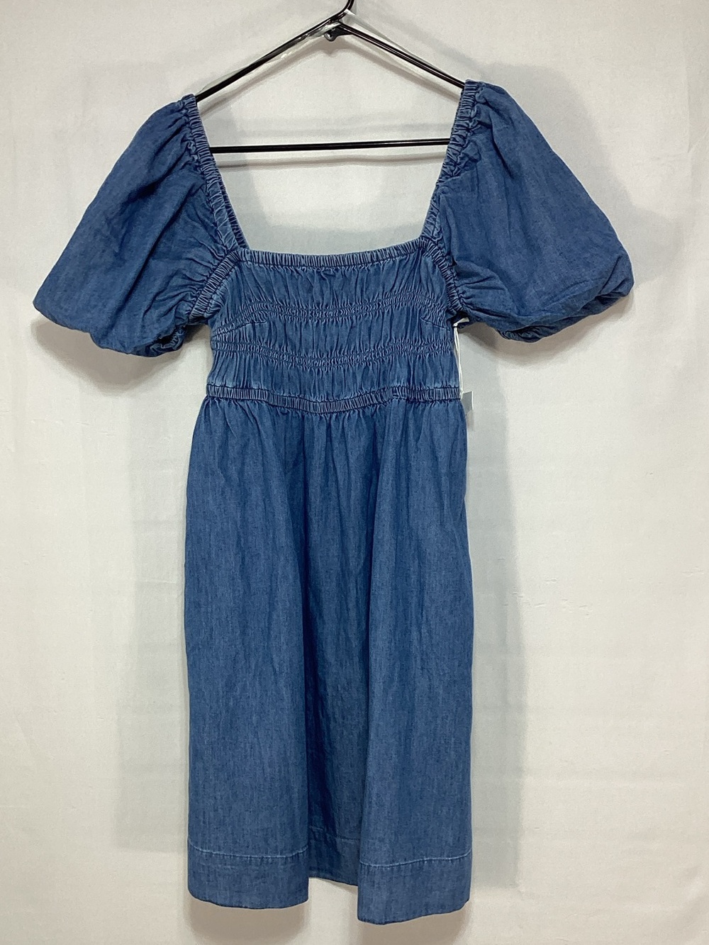 NWT Medium Denim Puff Sleeve Smocked Midi Dress